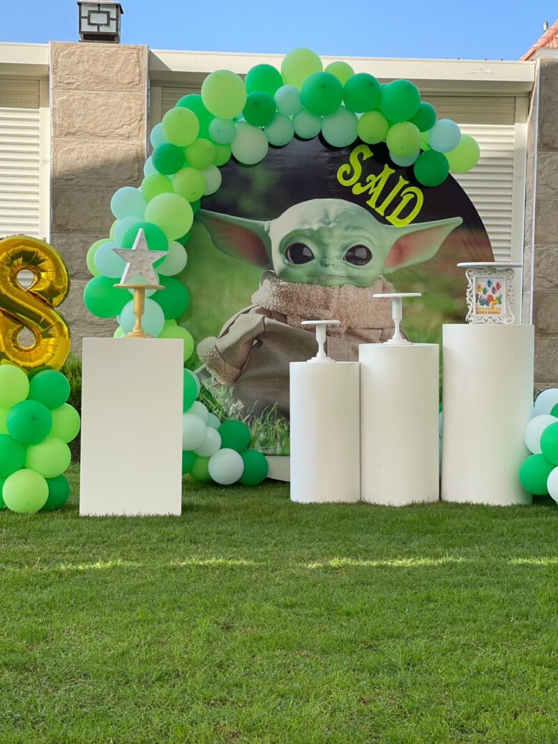Alian Candy Table