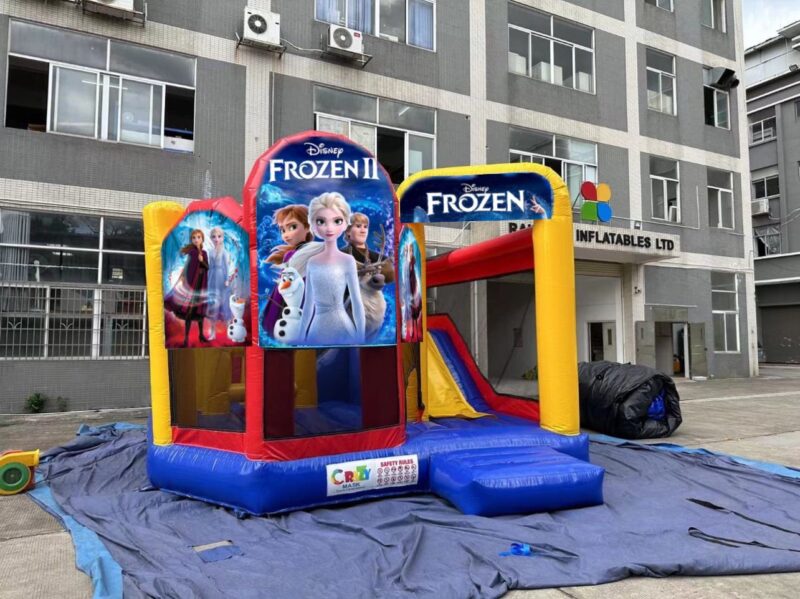 Frozen Bouncy Castle 2